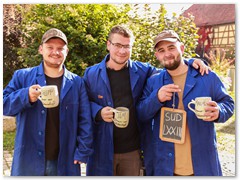 Unsere Nachwuchsbrauer - jetzt mit Krug und Blaumann