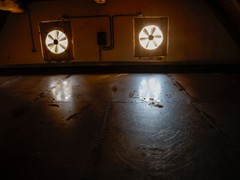 Abkühlbecken, noch leer