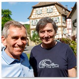2x Kirchner vor dem Elternhaus